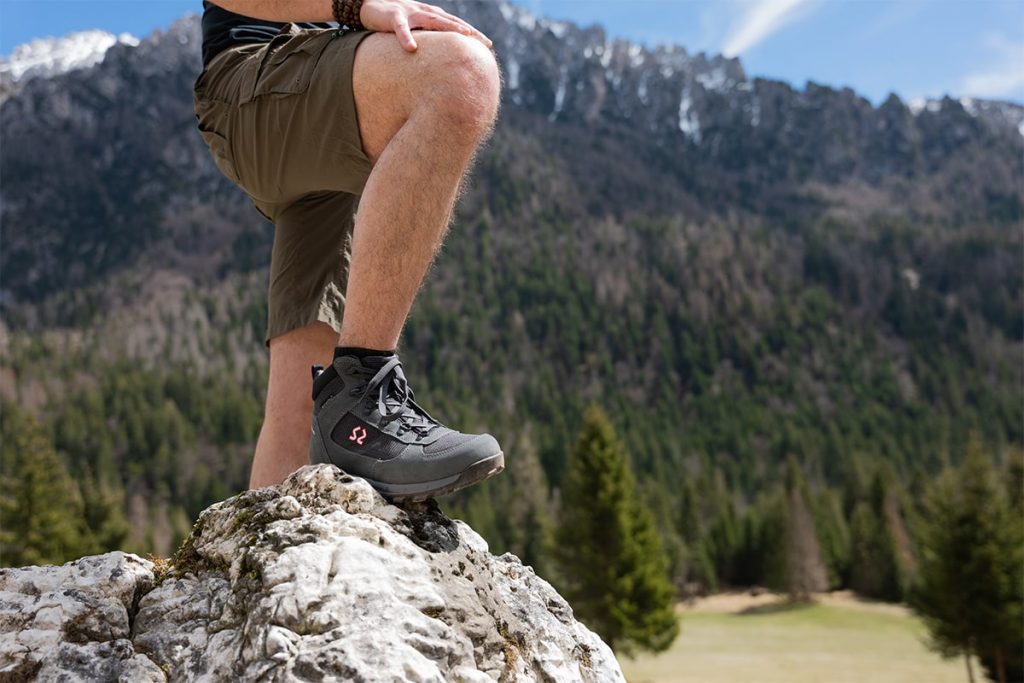 Gli scarponi ideali per le tue vacanze in montagna